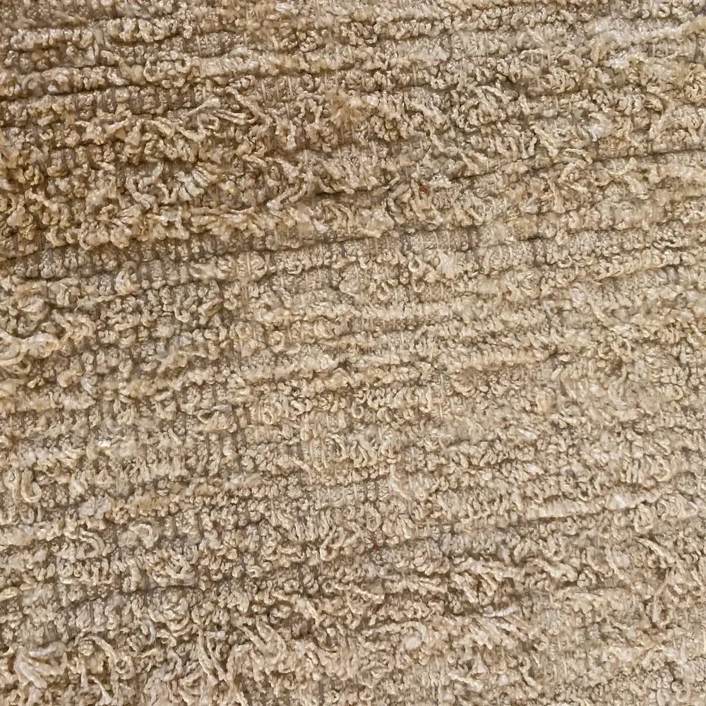 Throw Rug - Picture 13 of 13